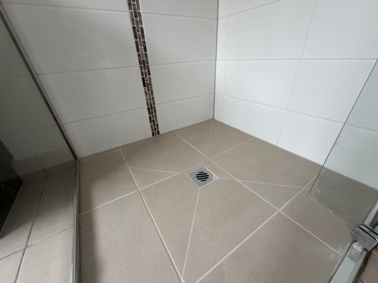 Tile Regrouting